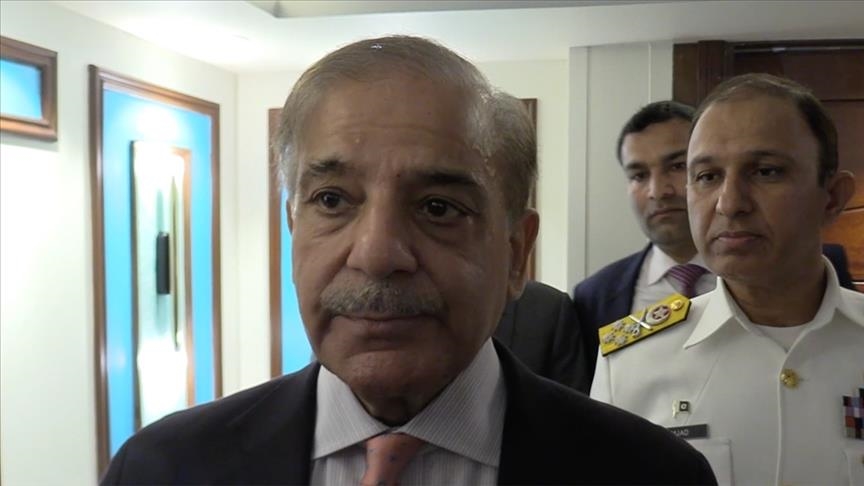 Премьер Пакистана посетит Анкару в знак солидарности с народом Турции