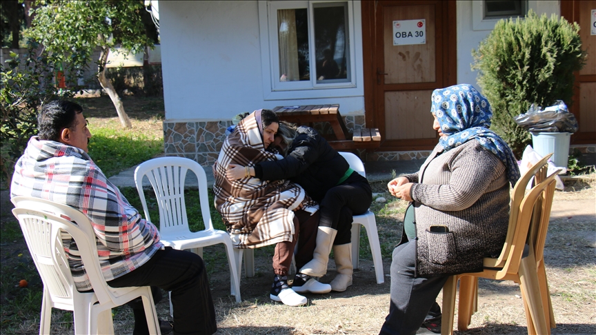 Mersin'de tedavisi tamamlanan 330 depremzede, tarımsal araştırma enstitüsünün sosyal tesislerinde misafir ediliyor