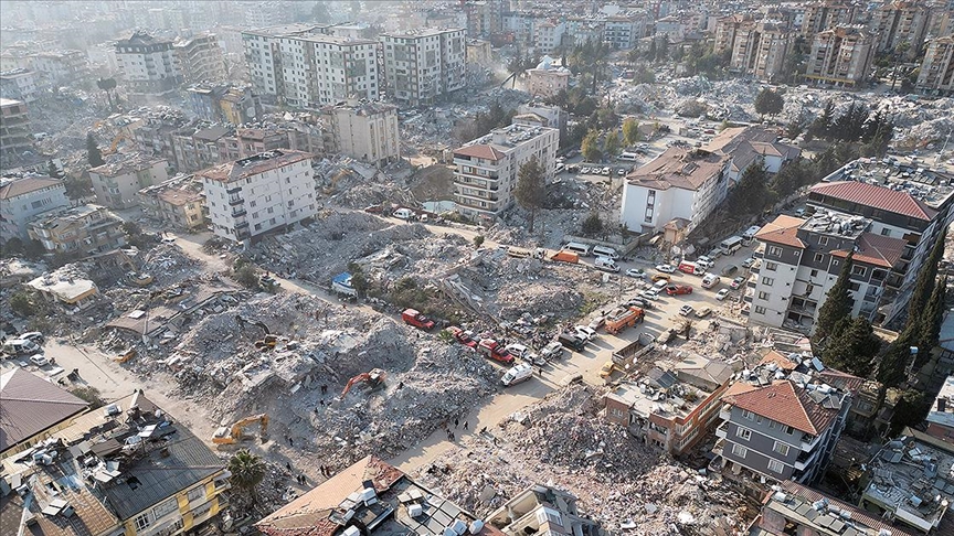 Türkiye Bankalar Birliğinden 5 il ve 2 ilçedeki depremzedelerin borçları 6 ay faizsiz ötelensin tavsiyesi