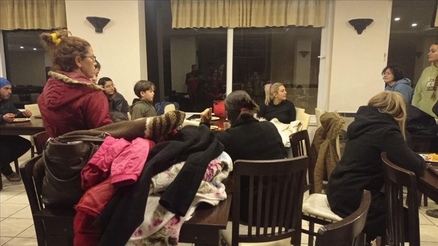 Antalya'da, Ukraynalı yetimler için kiralanan otelin kapısı depremzedelere açıldı