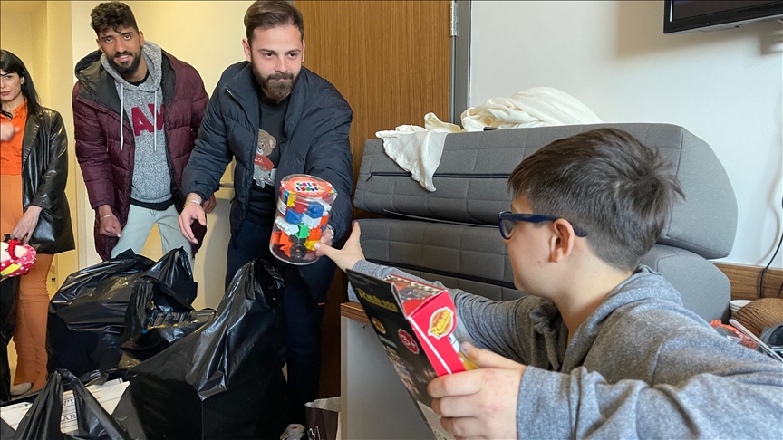 Turkiye: Bolničke sobe pune igračaka za djecu koja su preživjela zemljotrese