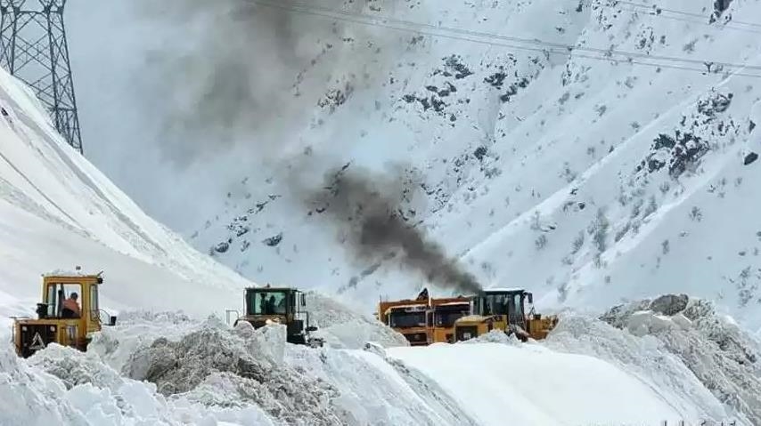 Сход лавины в Таджикистане, 15 погибших