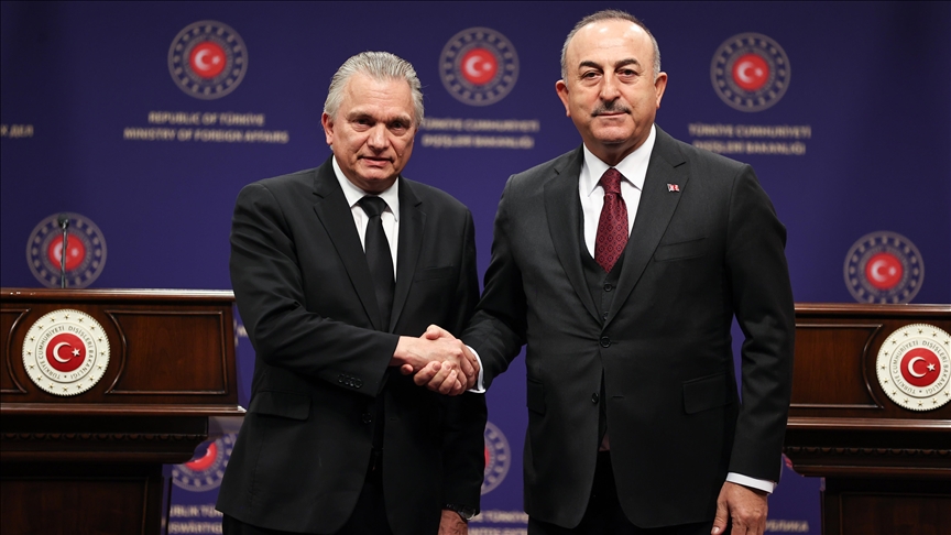 Turquía y Costa Rica expresan voluntad mutua de mejorar relaciones bilaterales en todos los campos