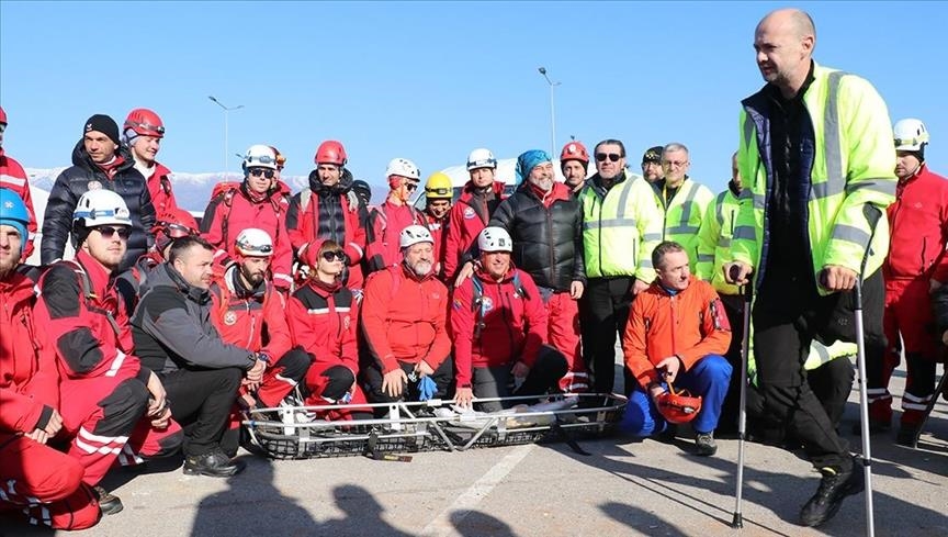 War-hit Bosnian man rushes to help Turkish earthquake victims