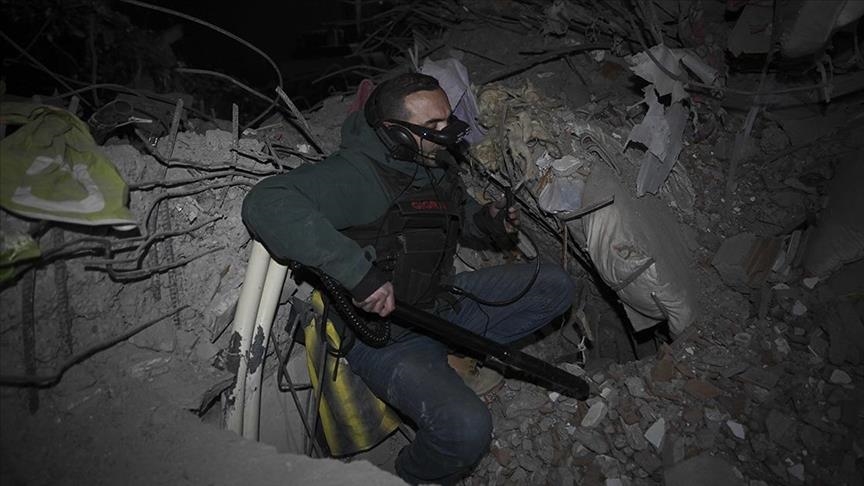 Разработанный азербайджанцем прибор помог спасти 14 человек из-под завалов в Турции