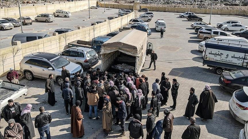 نقل جثامين 1590 سوريًا قضوا بالزلزال من تركيا إلى بلادهم