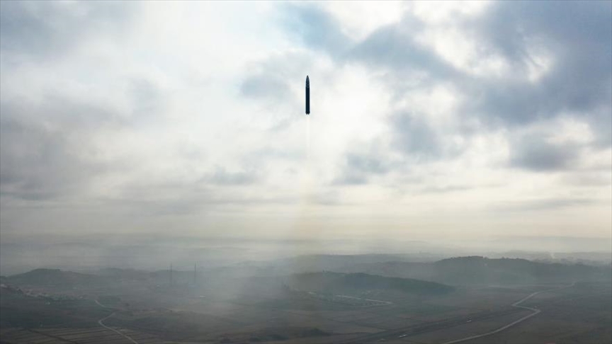 Corea del Sur: Corea del Norte lanzó un misil balístico no identificado hacia el mar del Este