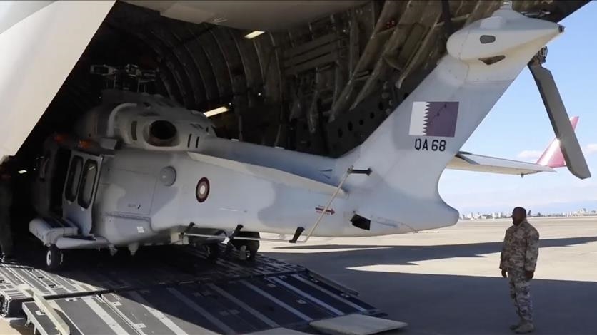 Les forces armées du Qatar acheminent l'aide humanitaire vers la Türkiye