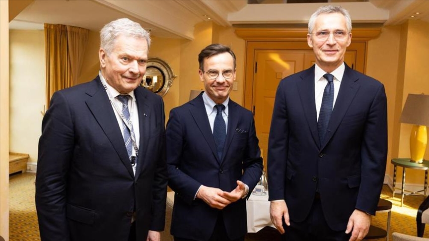 Генсек НАТО провел переговоры с премьером Швеции и президентом Финляндии