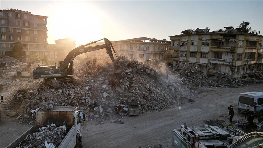 Kahramanmaraş merkezli depremlerin ardından 6 binin üzerinde artçı sarsıntı yaşandı