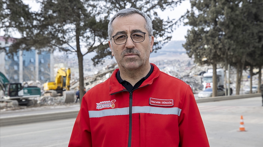 Kahramanmaraş Büyükşehir Belediye Başkanı Güngör: Kentte arama kurtarma çalışmaları 10 yerde devam ediyor