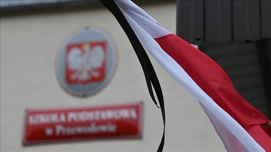 Belarus expels Polish diplomat, more expected
