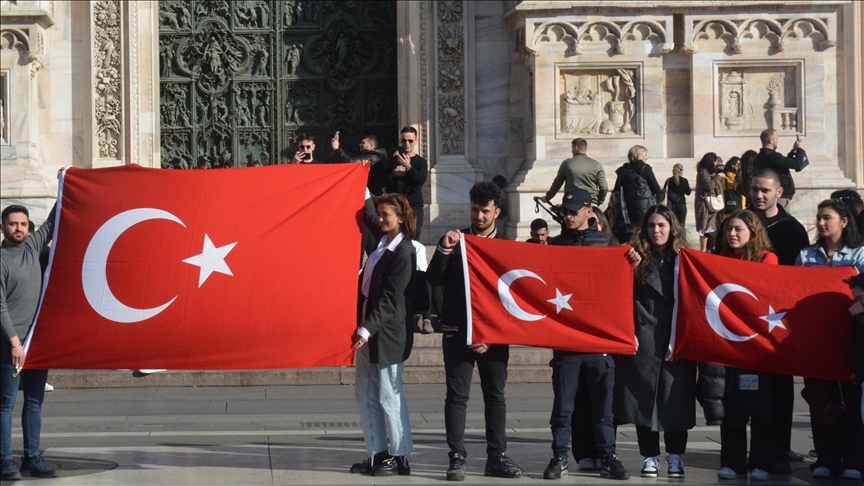 Turkish students in Italy express solidarity with quake-hit Türkiye
