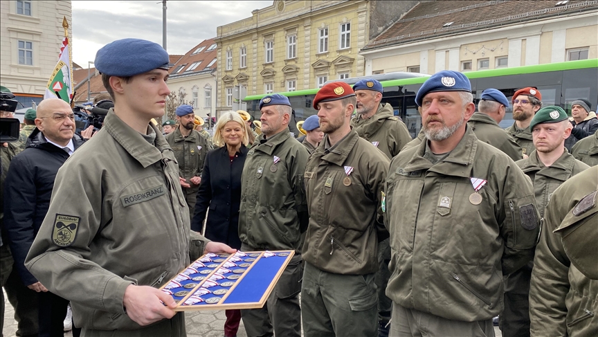 Turkish envoy honors Austrian rescue team for efforts after twin quakes