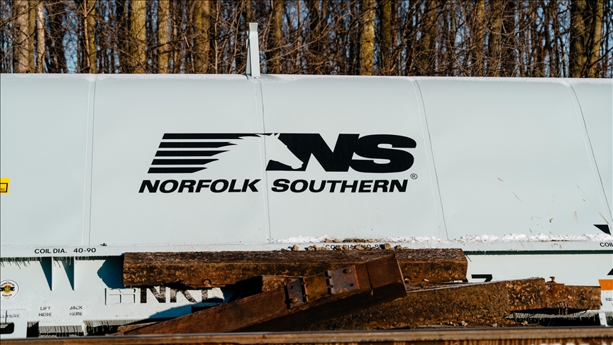 US agency orders Norfolk Southern to clean up, pay for Ohio hazmat train disaster
