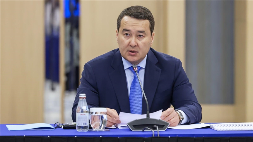 Премьер Казахстана поручил увеличить пропускную способность логистических коридоров