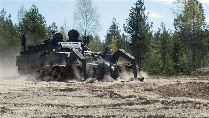 Finlandia entregará “tres tanques de limpieza de minas Leopard 2 a Ucrania”