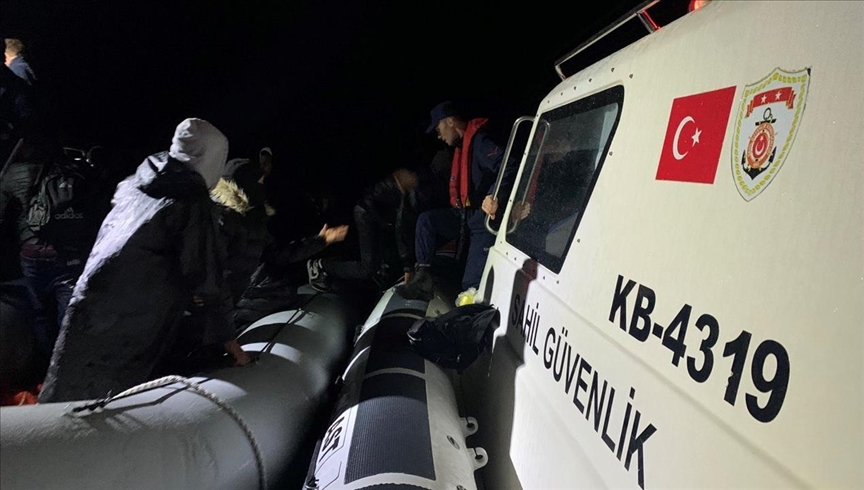Türkiye holds over 310 irregular migrants