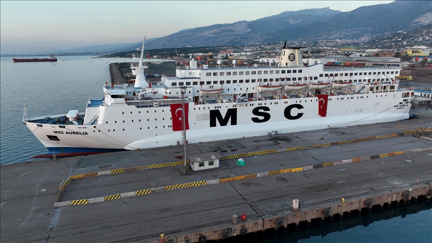 زلزال تركيا.. سفينة عملاقة مأوى من لا مأوى له (تقرير)