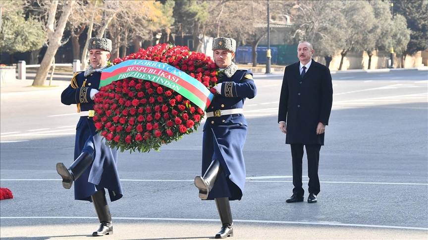 Президент Азербайджана почтил память жертв Ходжалинского геноцида