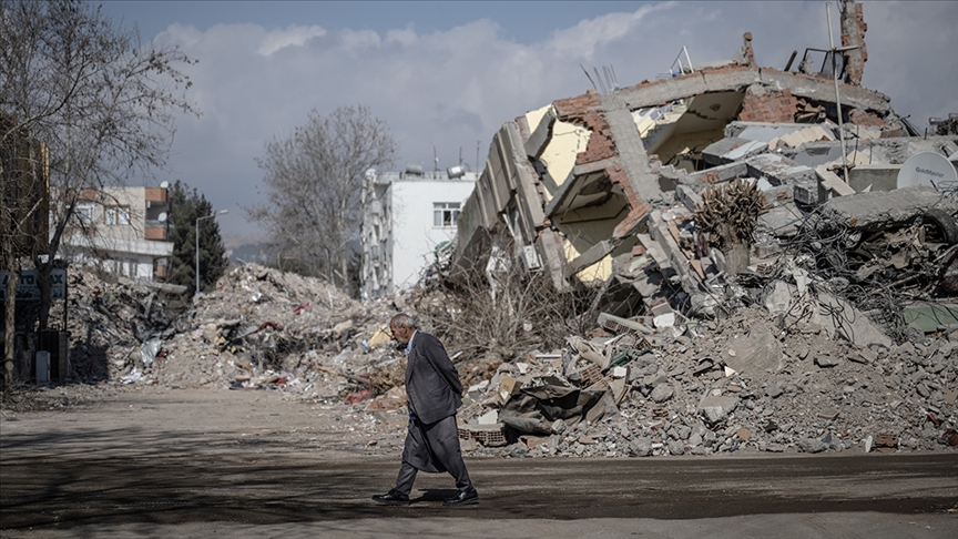 Kahramanmaraş merkezli depremlerde 44 bin 374 kişi hayatını kaybetti