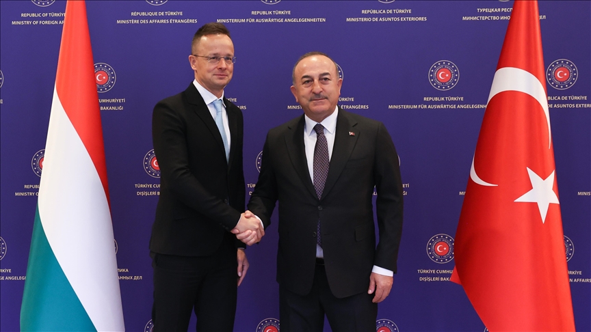 Чавушоглу: Турция не может поддержать заявки в НАТО без выполнения обязательств
