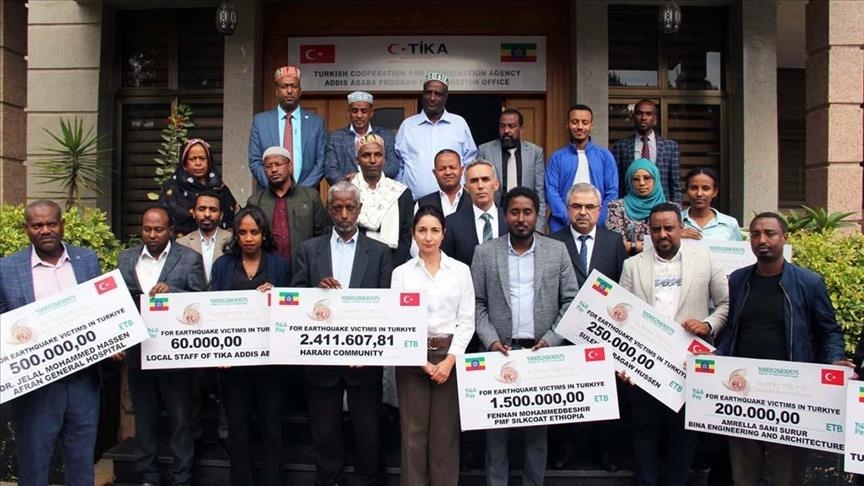 إثيوبيون يجمعون مساعدات مالية لصالح منكوبي الزلزال
