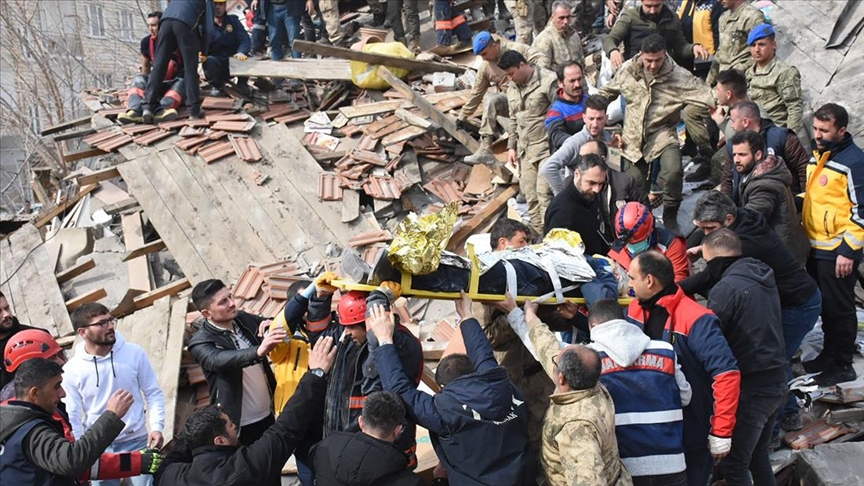 Жертвами землетрясения в турецкой Малатье стали 2 человека, 140 ранены