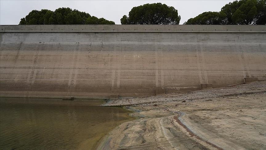 Catalonia announces new water restrictions amid serious drought