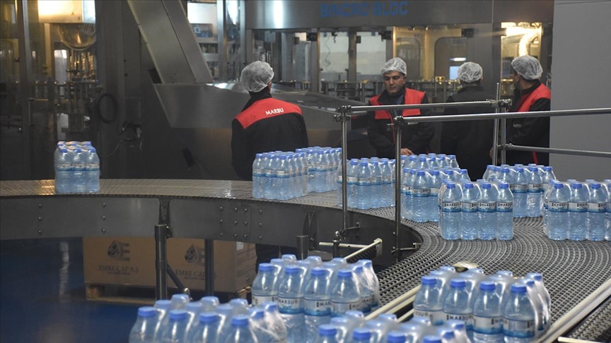 Deprem bölgesindeki en büyük su firması, afetin etkilerinin gölgesinde yeniden üretime odaklandı