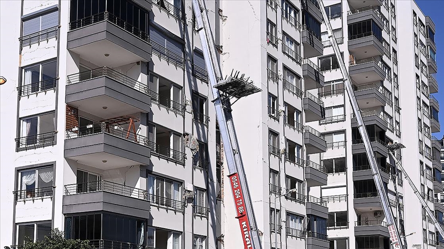Sigortacılardan depremzedelere "az hasarlı konutlarda tespit için acele etmeyin" uyarısı