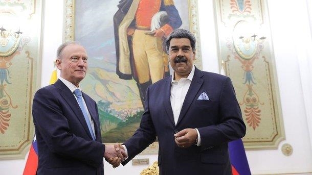 Президент Венесуэлы принял секретаря Совета безопасности России