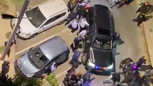 Israel prime minister's wife trapped in hair salon during protests