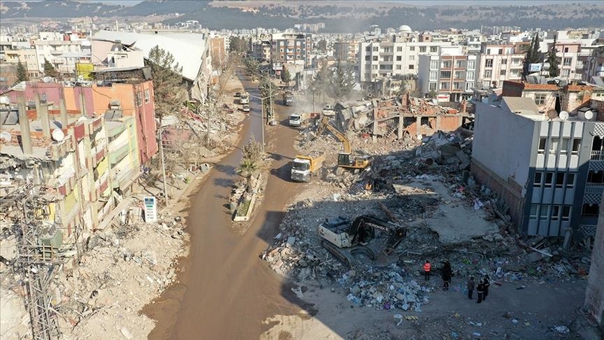 Over 617,500 people evacuated by air from quake-hit region in Türkiye