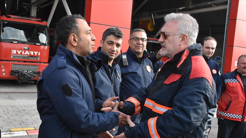 Ünlü isimler Malatya'da depremzedelerle bir araya geldi