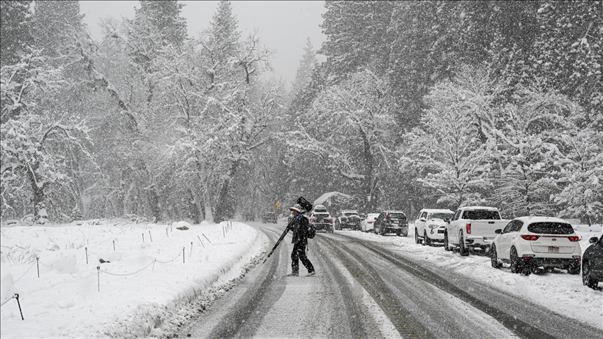 SAD: Zbog snježne oluje proglašeno vanredno stanje u Kaliforniji