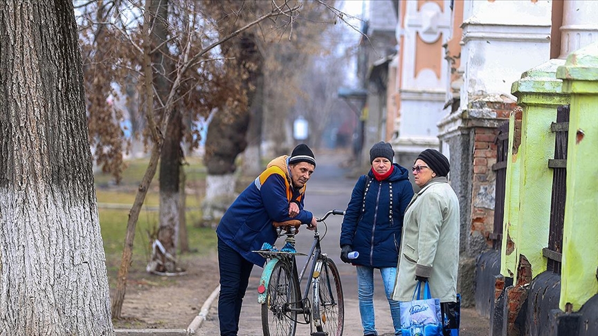 Ukrayna'da bir yıldır Rus saldırıları altındaki Orikhiv'de halk insani yardımlarla geçiniyor