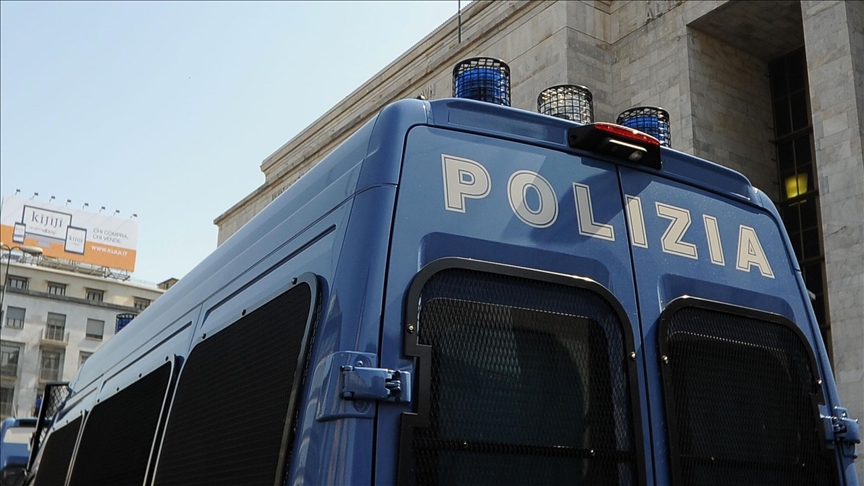 Italian police arrests detained mafia boss' sister for helping brother escape authorities