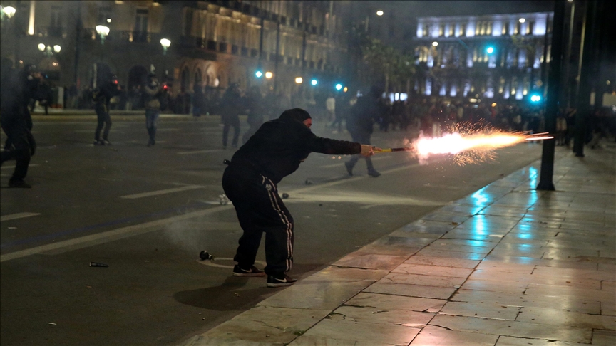 Manifestantes responsabilizan al Gobierno griego por la muerte de al menos 57 personas en accidente ferroviario
