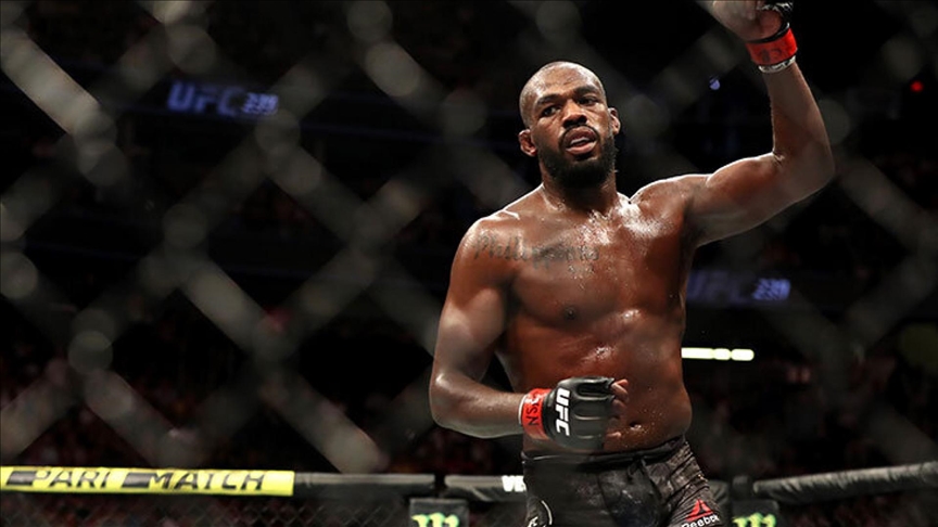Джон Джонс стал чемпионом UFC в тяжелом весе