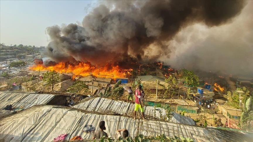 Bangladesh: incendie dans le plus grand camp de réfugiés rohingyas