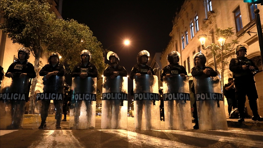 При антиправительственных протестах в Перу ранены 26 человек