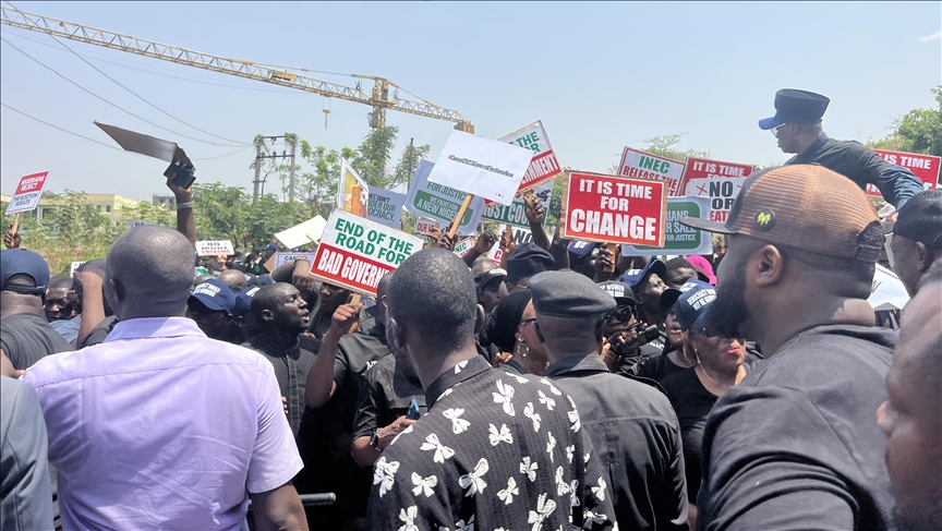 Opposition presidential hopeful in Nigeria leads protest march against election results