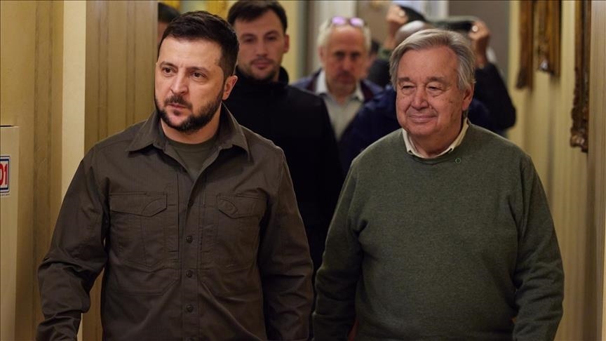 Ukraine : Guterres en visite à Kiev pour rencontrer Zelensky