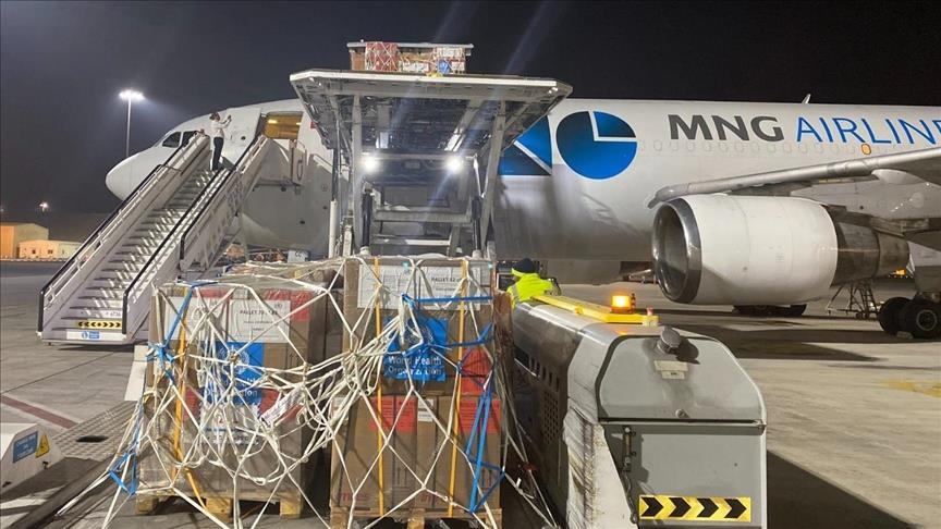 EAU: 202 avions d'aides envoyés en Türkiye depuis le séisme