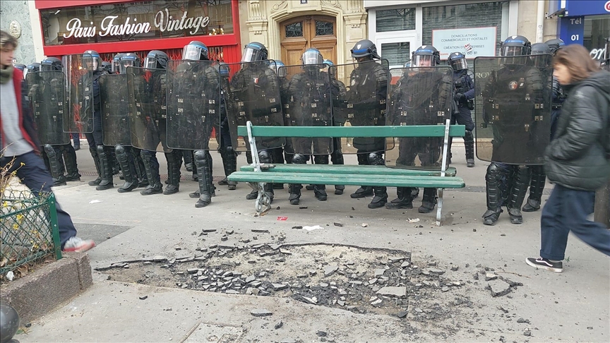 Tensions grow in Paris protests against pension reform plan