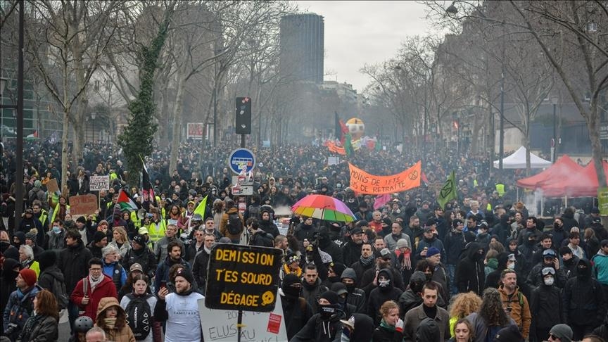 Francuski radnici nastavljaju proteste protiv penzione reforme