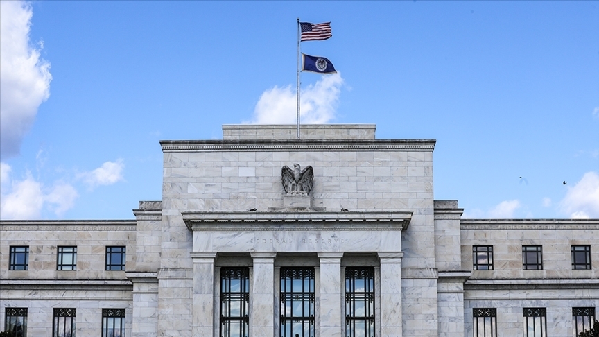 Fed'in Bej Kitabı ABD'de ekonomik faaliyetin bu yılın başında "biraz" arttığını ortaya koydu