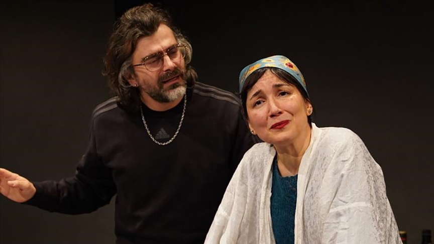 "Bir Terennüm" oyununun prömiyeri Kadıköy'de yapıldı