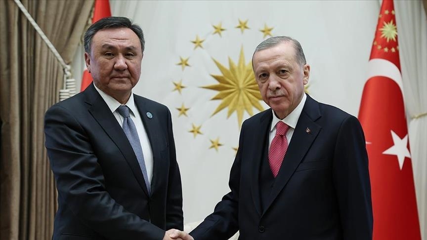 أردوغان يستقبل الأمين العام لمنظمة الدول التركية